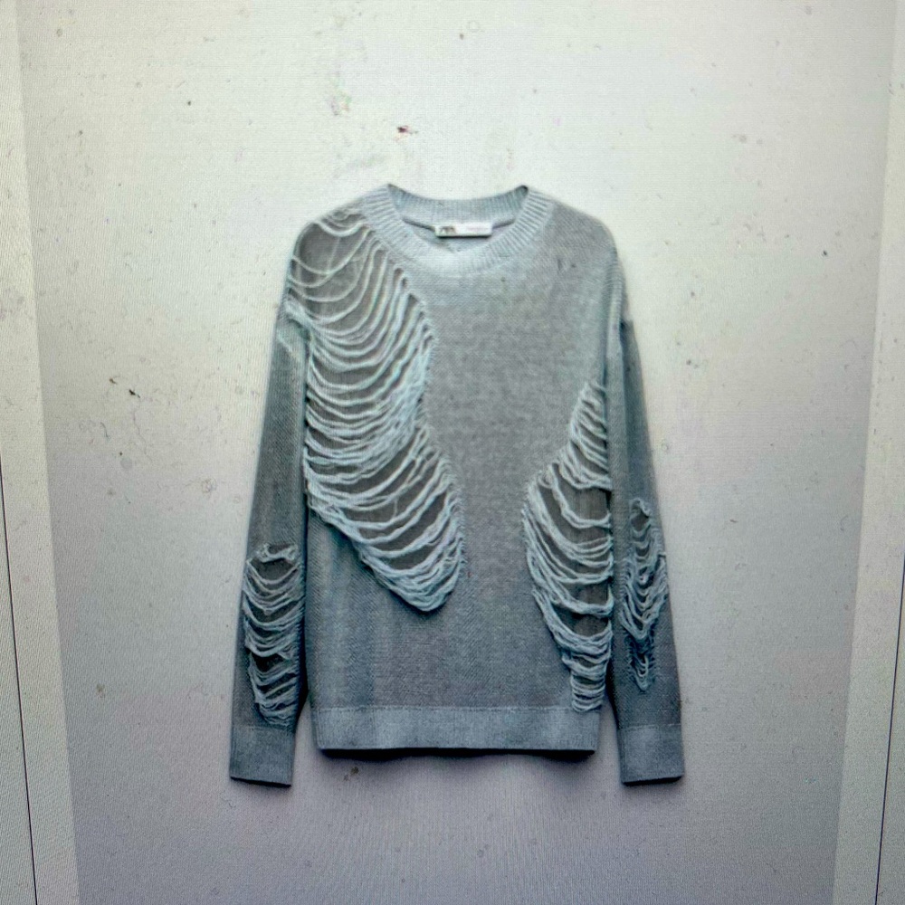 Zara light blue knit sweater with rips L NWT